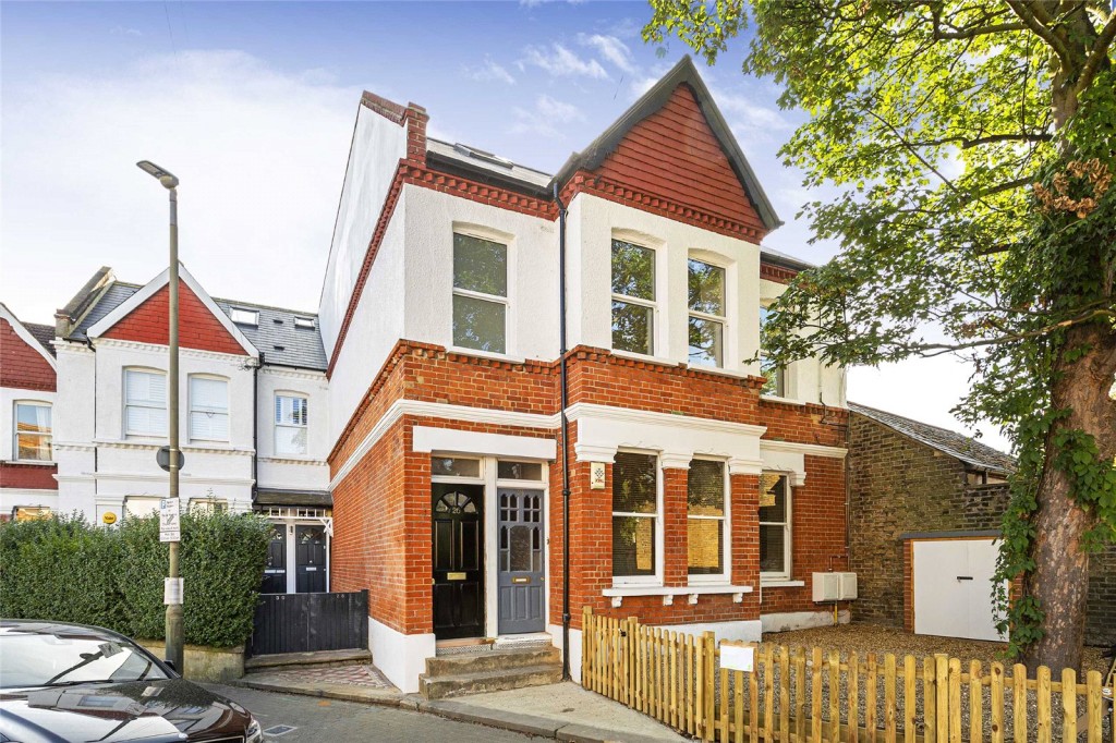 Images for London EAID:163099177 BID:BLM
