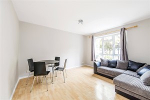 Images for Hydethorpe Road, London