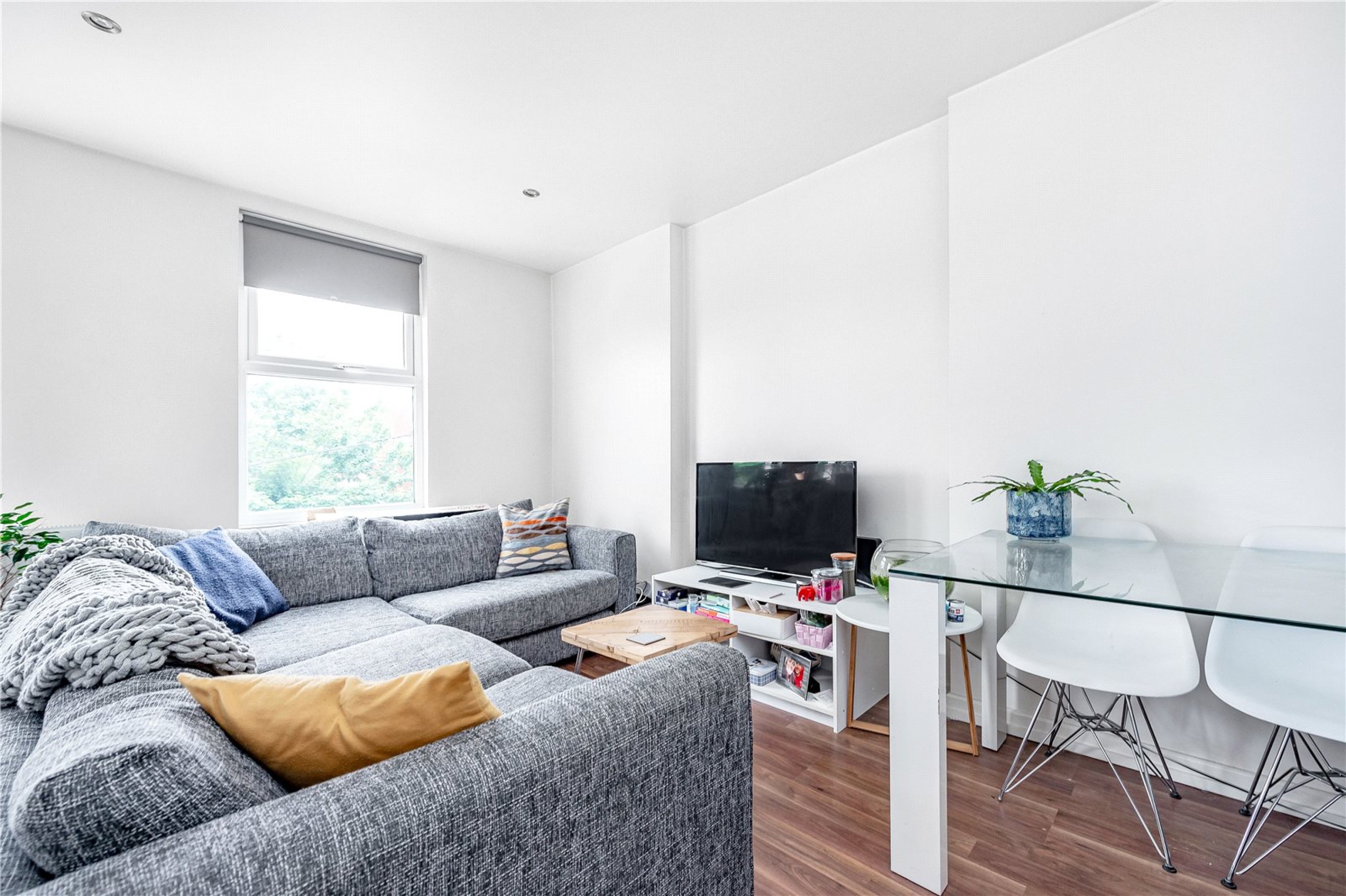 Images for London EAID:4101633374 BID:BLM