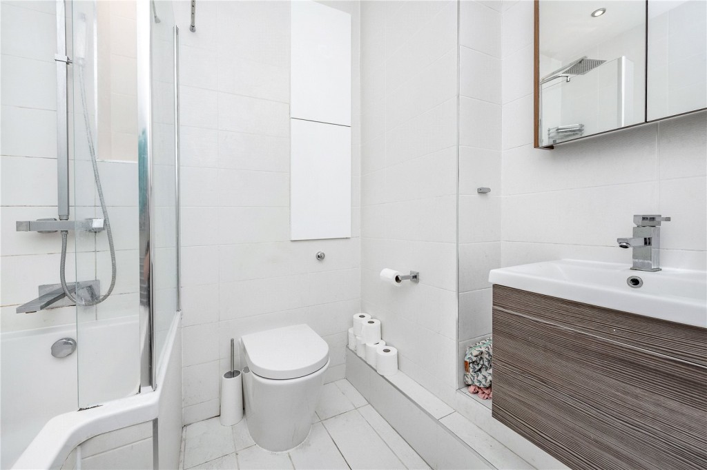 Images for London EAID:4101633374 BID:BLM