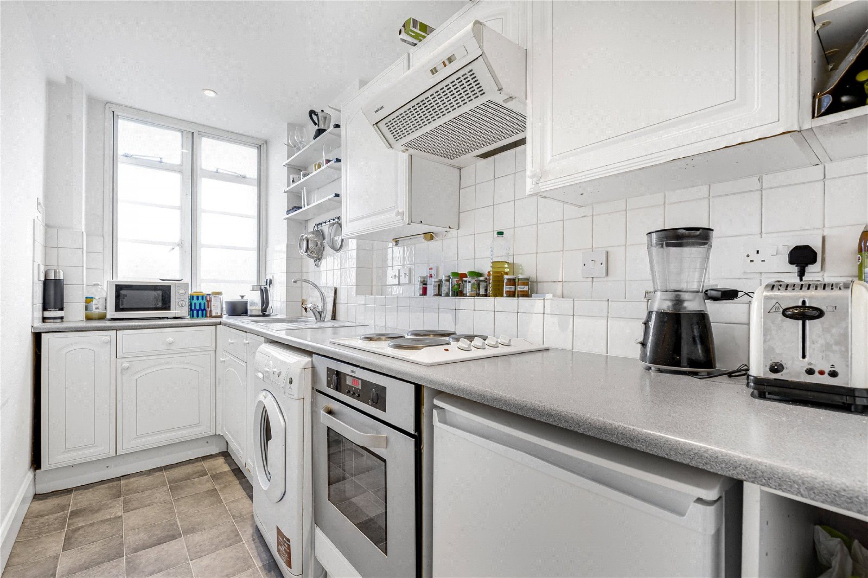 Images for Balham High Road, London EAID:163099177 BID:BLM