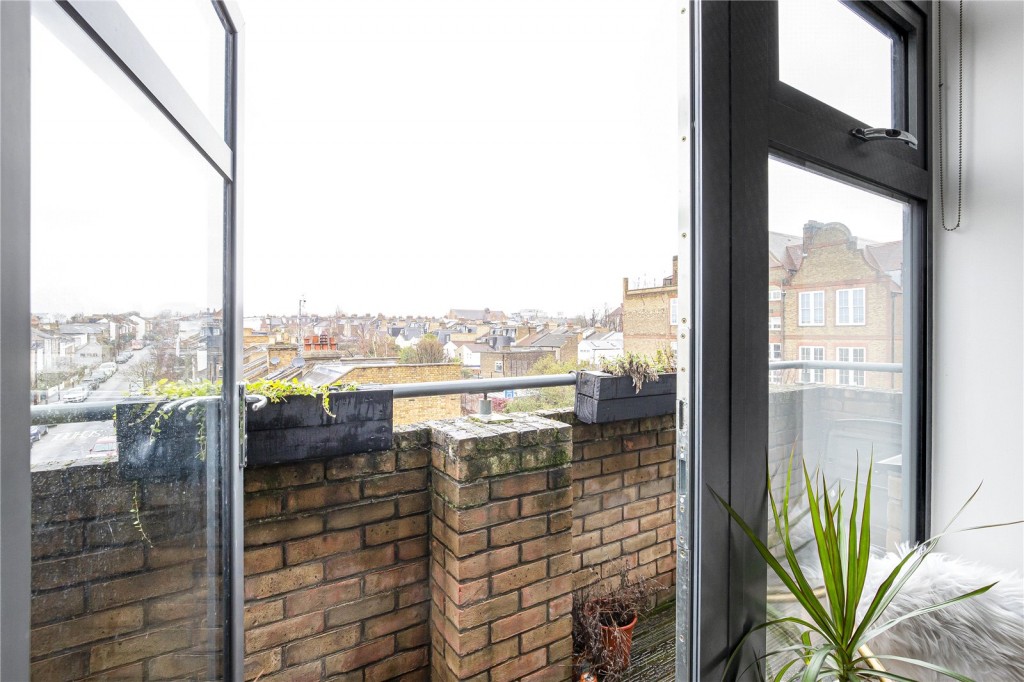 Images for London EAID:4101633374 BID:BLM