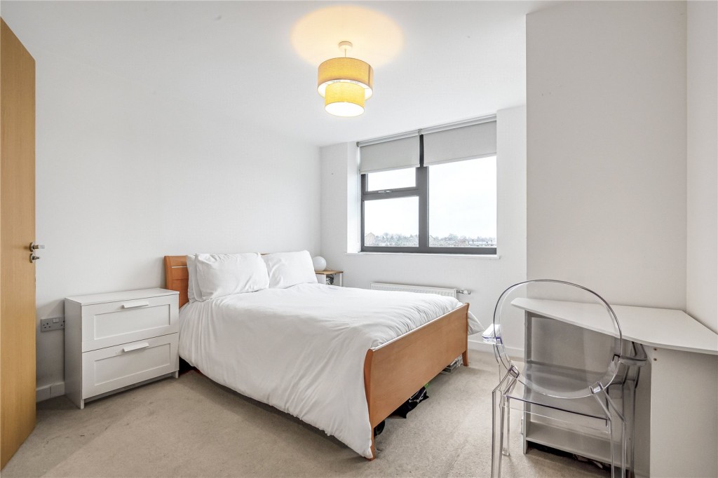 Images for London EAID:4101633374 BID:BLM