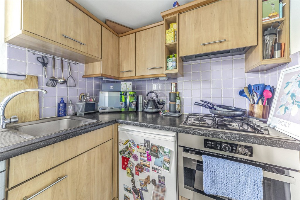 Images for London EAID:4101633374 BID:BLM