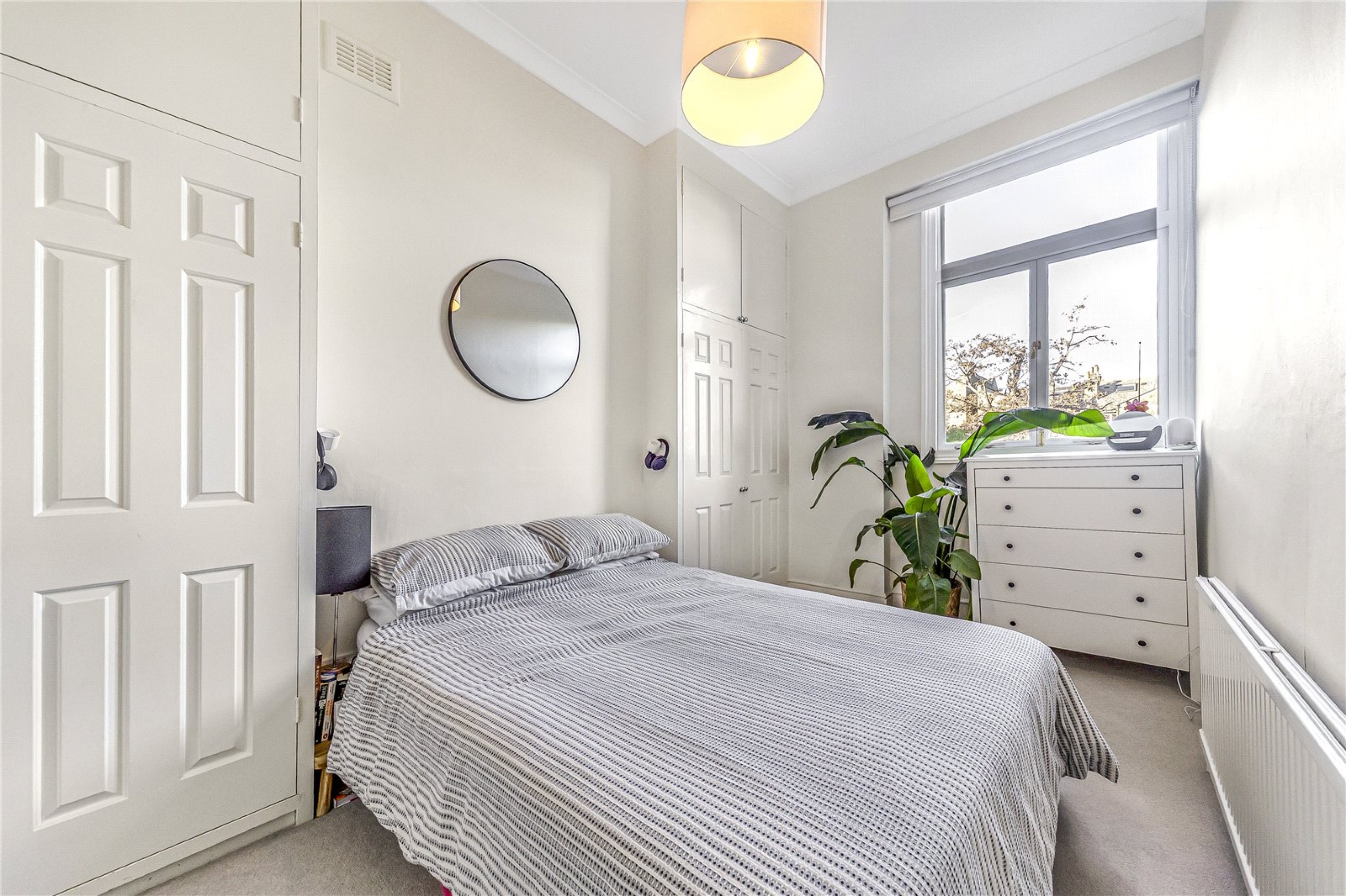 Images for London EAID:4101633374 BID:BLM