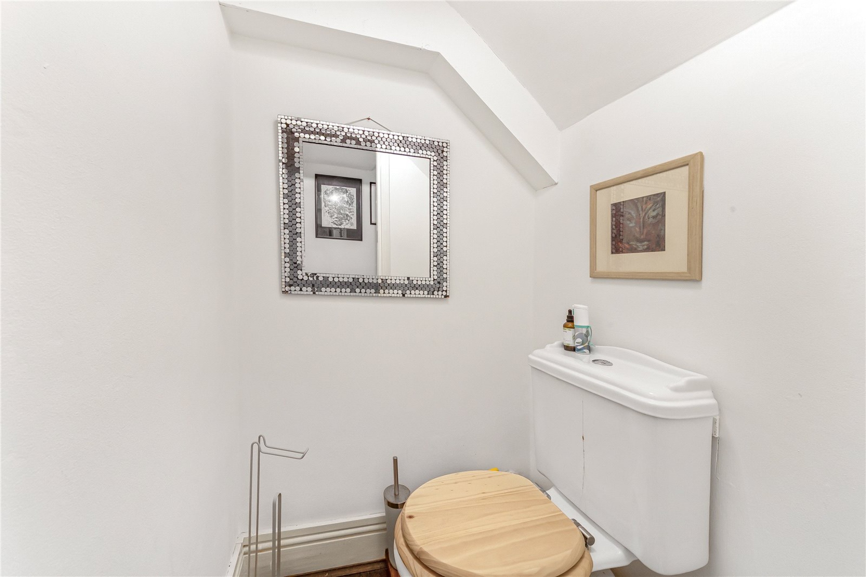 Images for London EAID:4101633374 BID:BLM