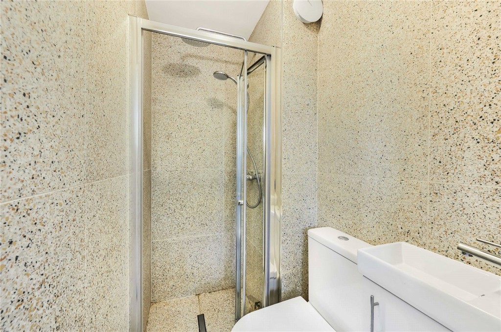 Images for London EAID:4101633374 BID:BLM