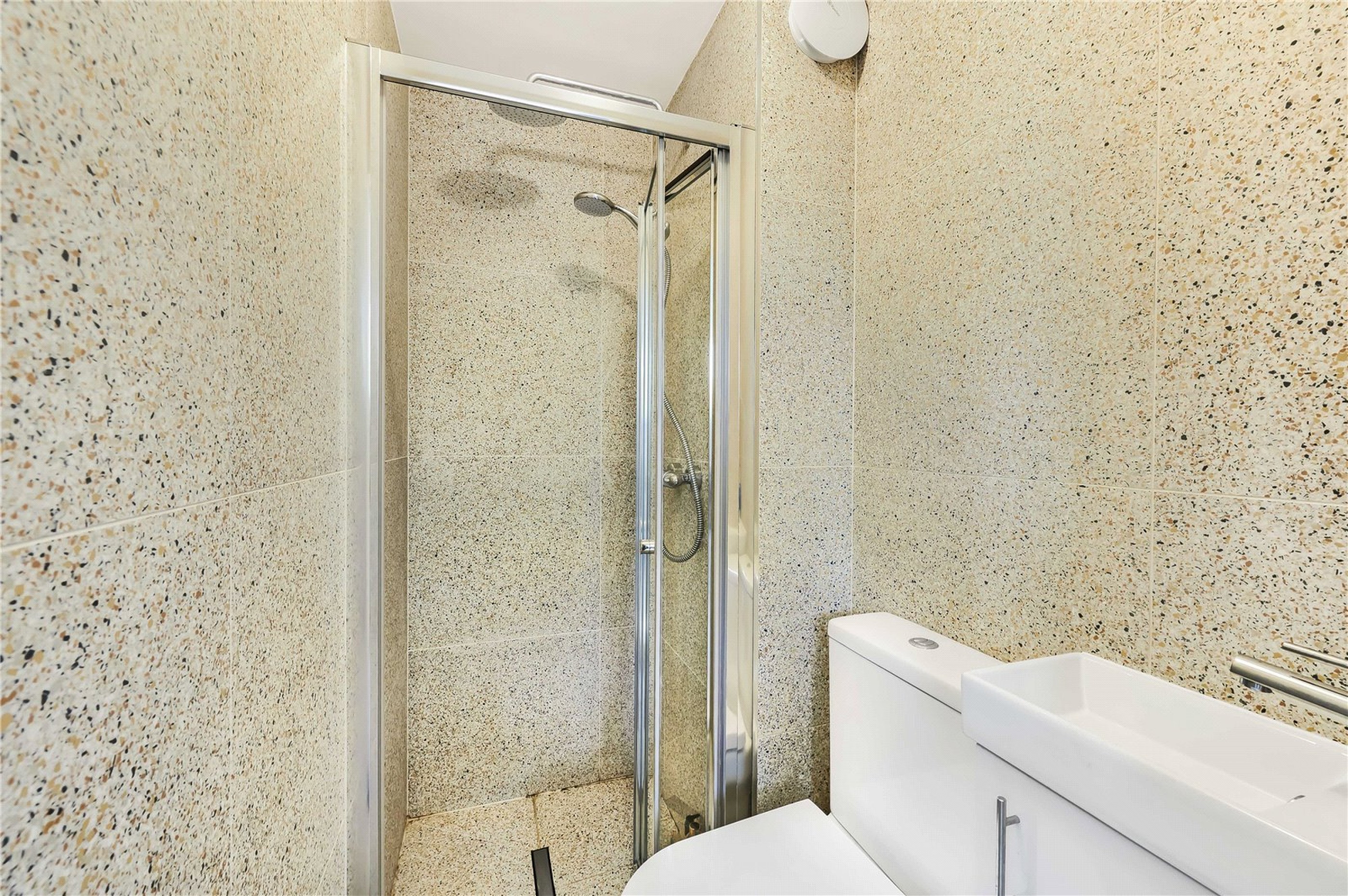 Images for London EAID:4101633374 BID:BLM