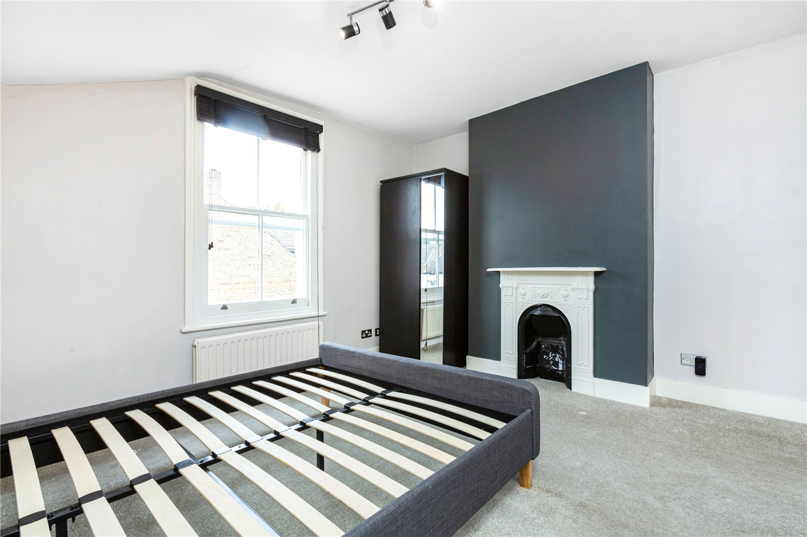 Images for London EAID:163099177 BID:FRD