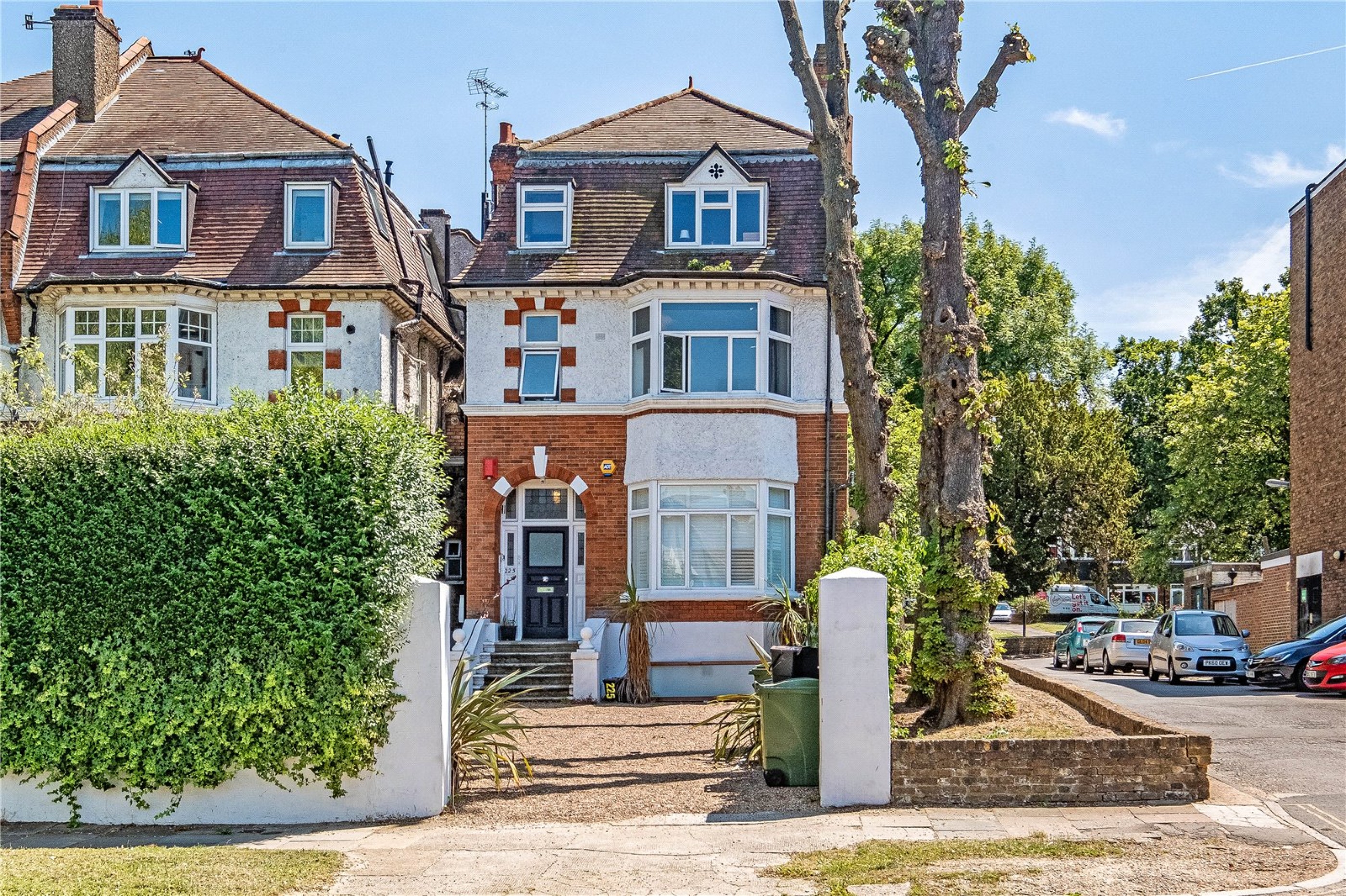 Images for London EAID:163099177 BID:BLM