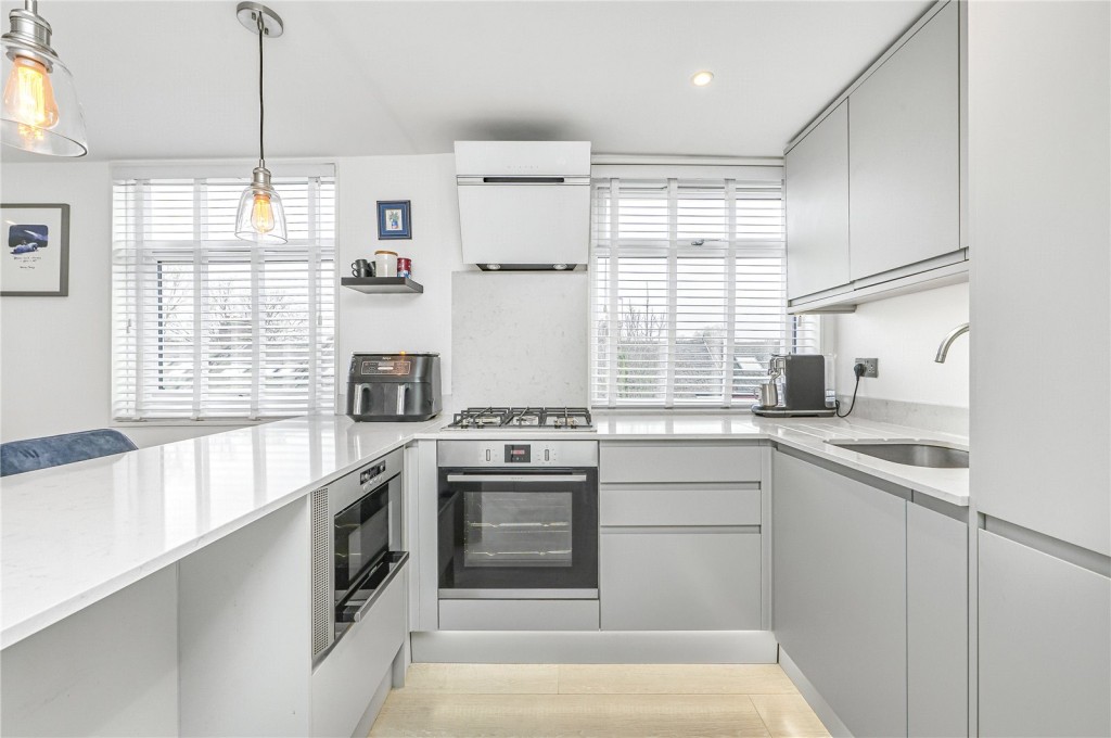 Images for London EAID:4101633374 BID:BLM