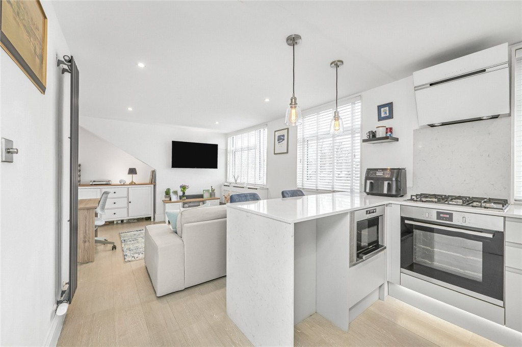 Images for London EAID:4101633374 BID:BLM