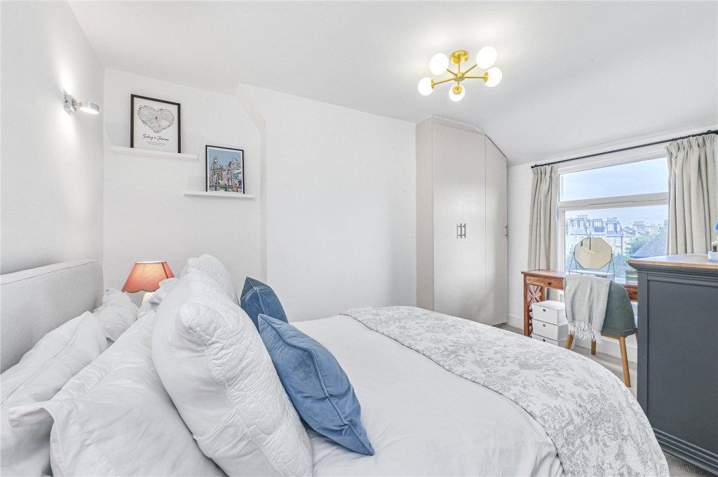 Images for London EAID:4101633374 BID:BLM