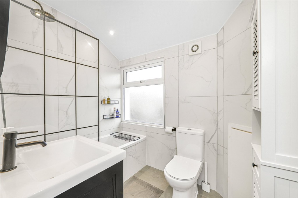 Images for London EAID:4101633374 BID:BLM