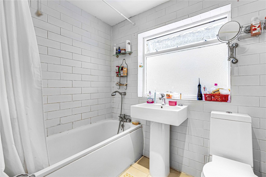 Images for London EAID:4101633374 BID:BLM