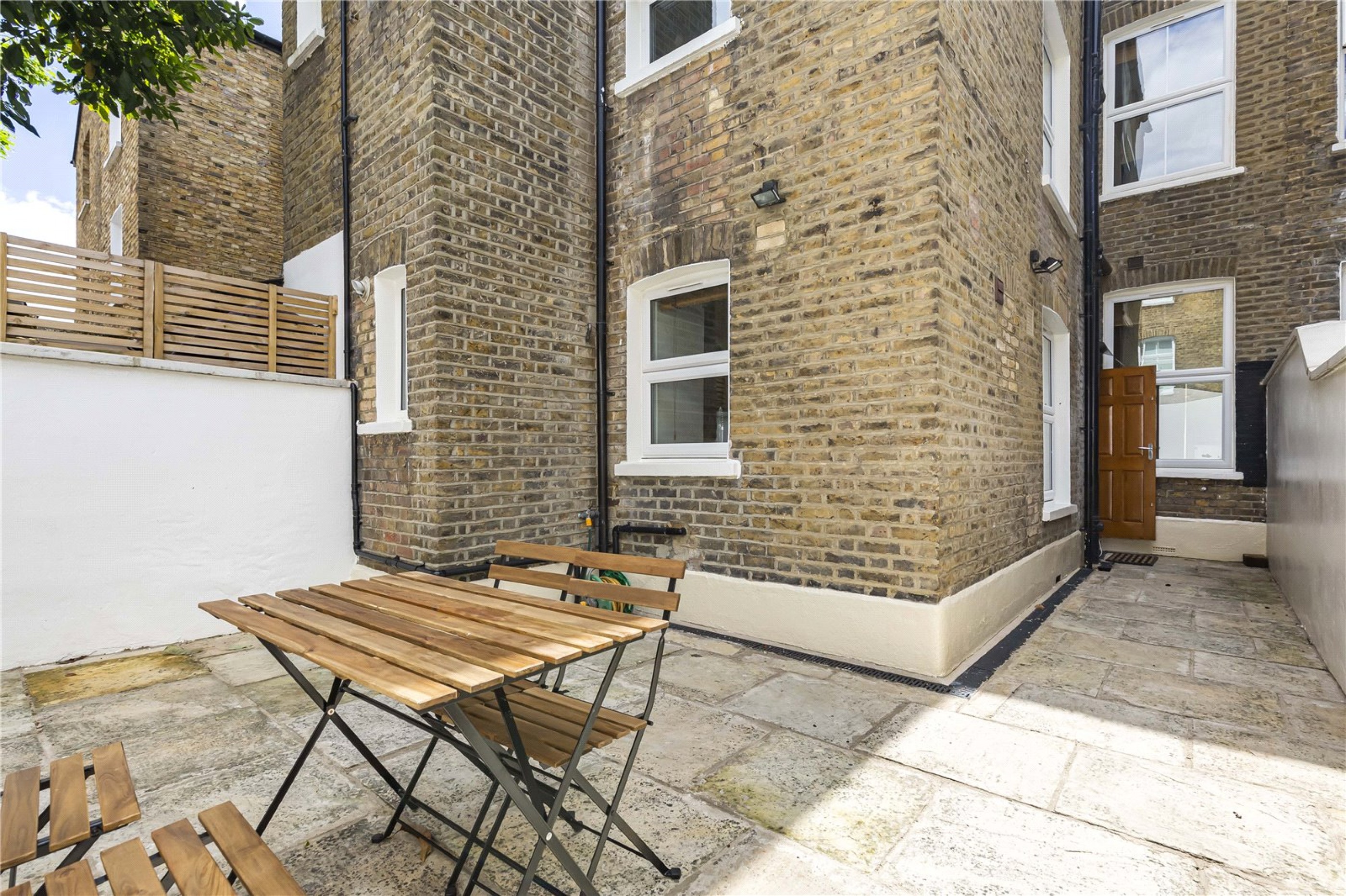 Images for London EAID:163099177 BID:CLM