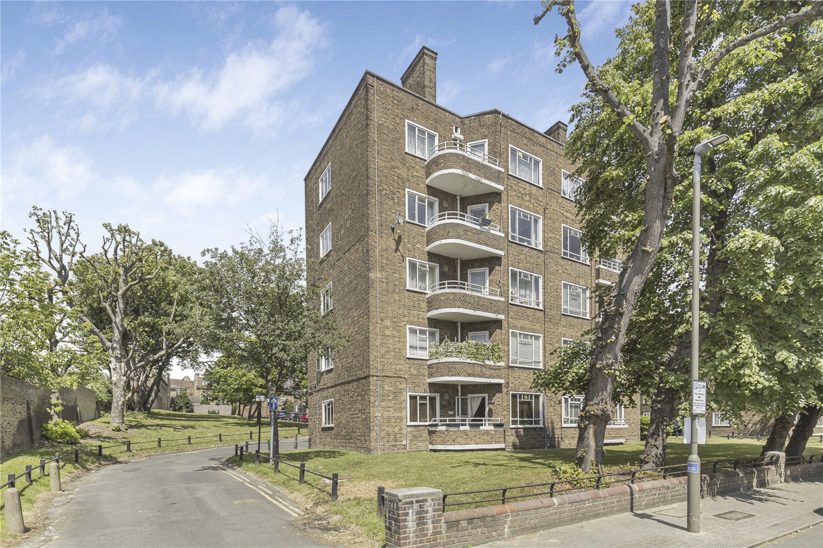 Images for London EAID:163099177 BID:BLM