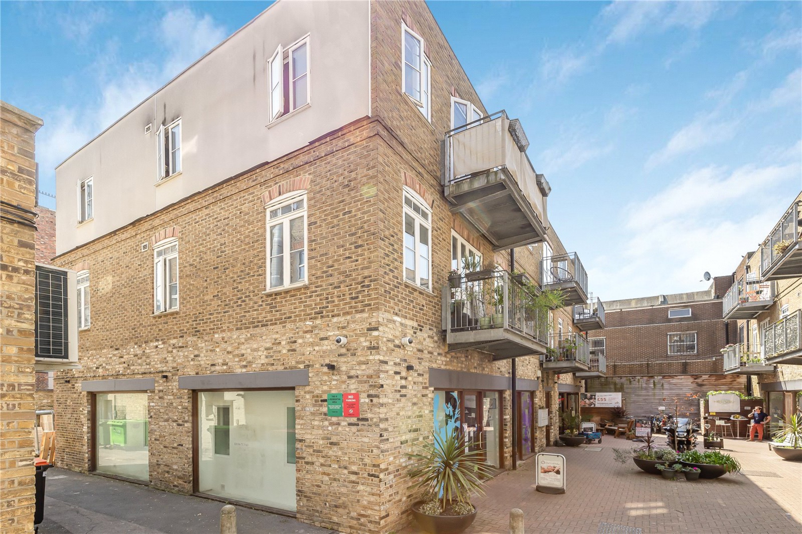 Images for London EAID:163099177 BID:BLM