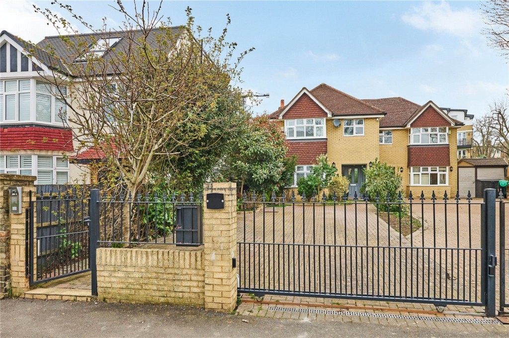 Images for London EAID:163099177 BID:BLM