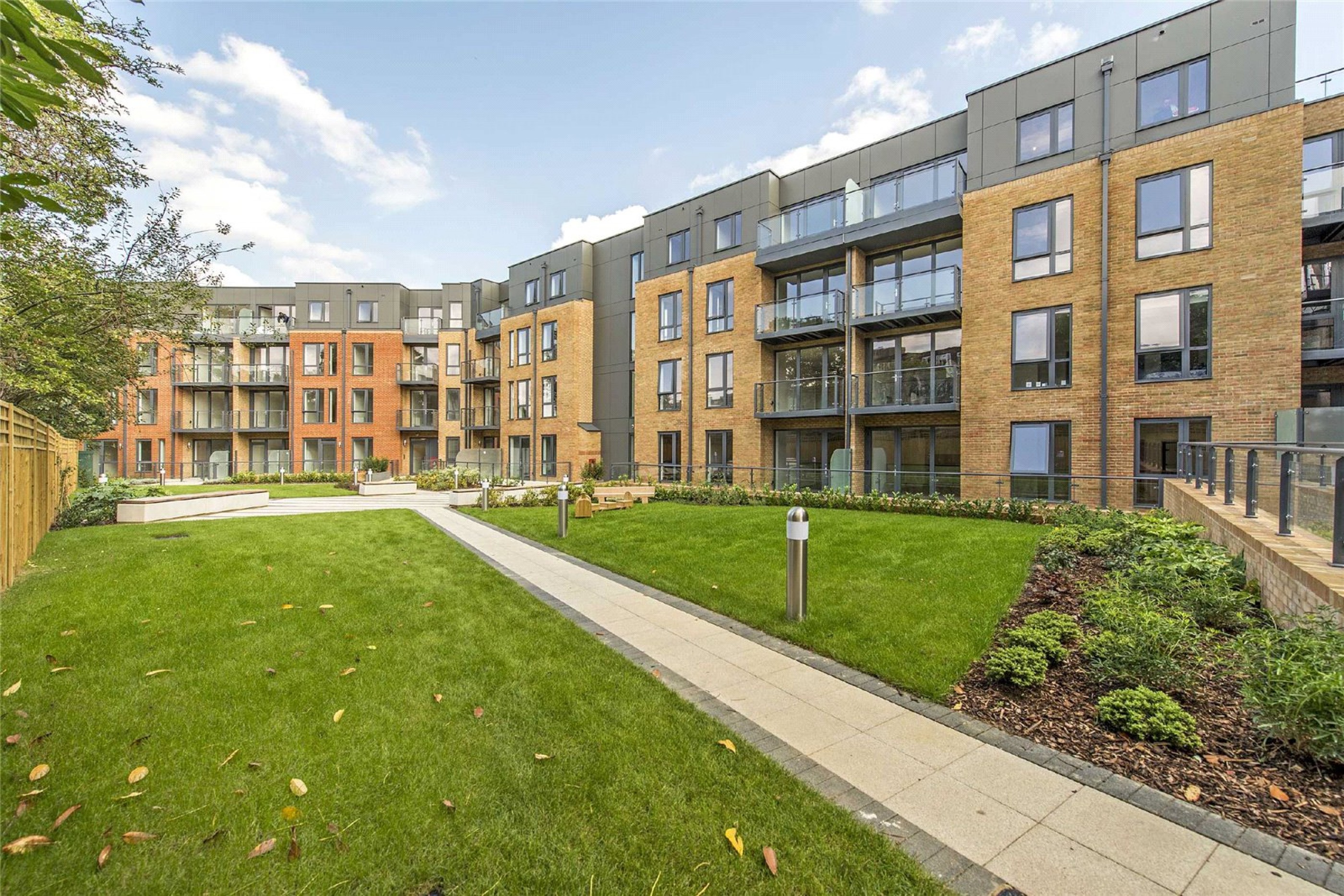 Images for London EAID:163099177 BID:BLM