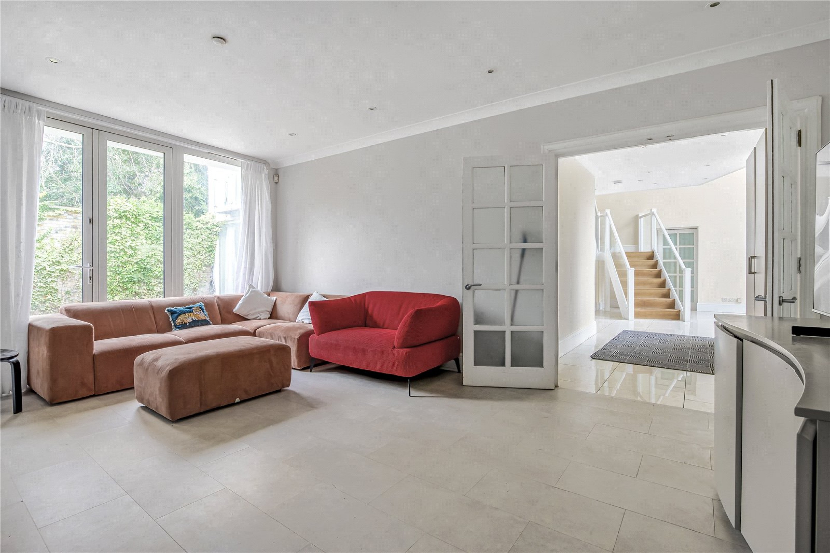 Images for London EAID:4101633374 BID:BLM