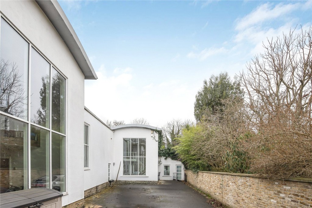 Images for London EAID:4101633374 BID:BLM