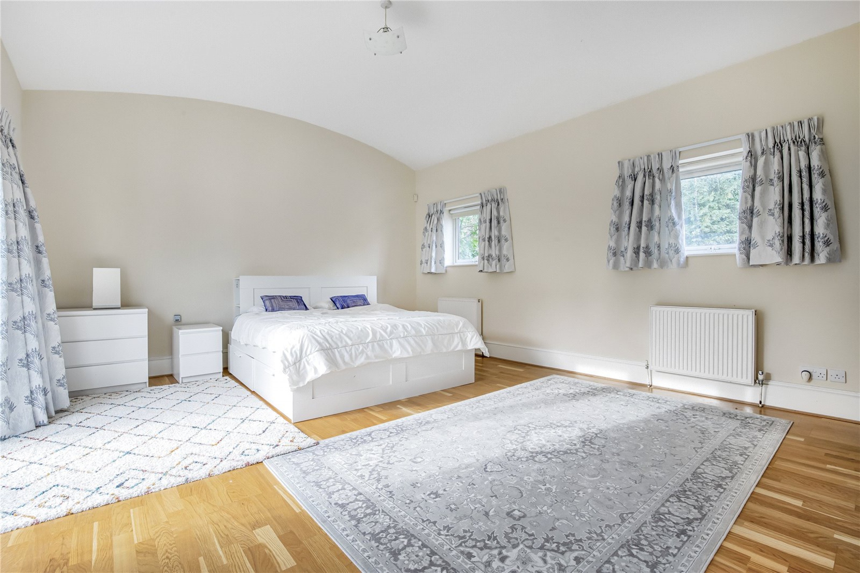 Images for London EAID:4101633374 BID:BLM