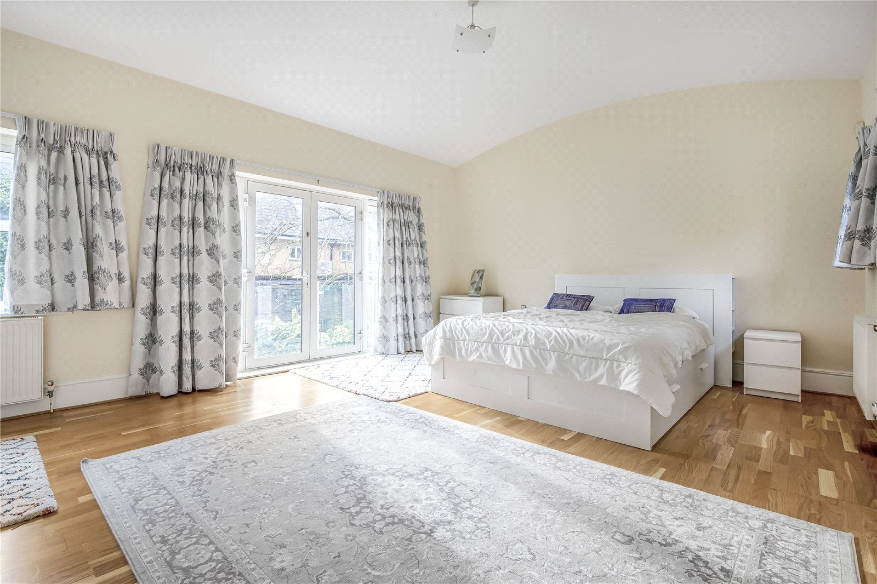 Images for London EAID:4101633374 BID:BLM