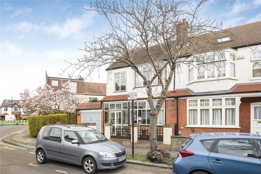 Images for London EAID:163099177 BID:BLM