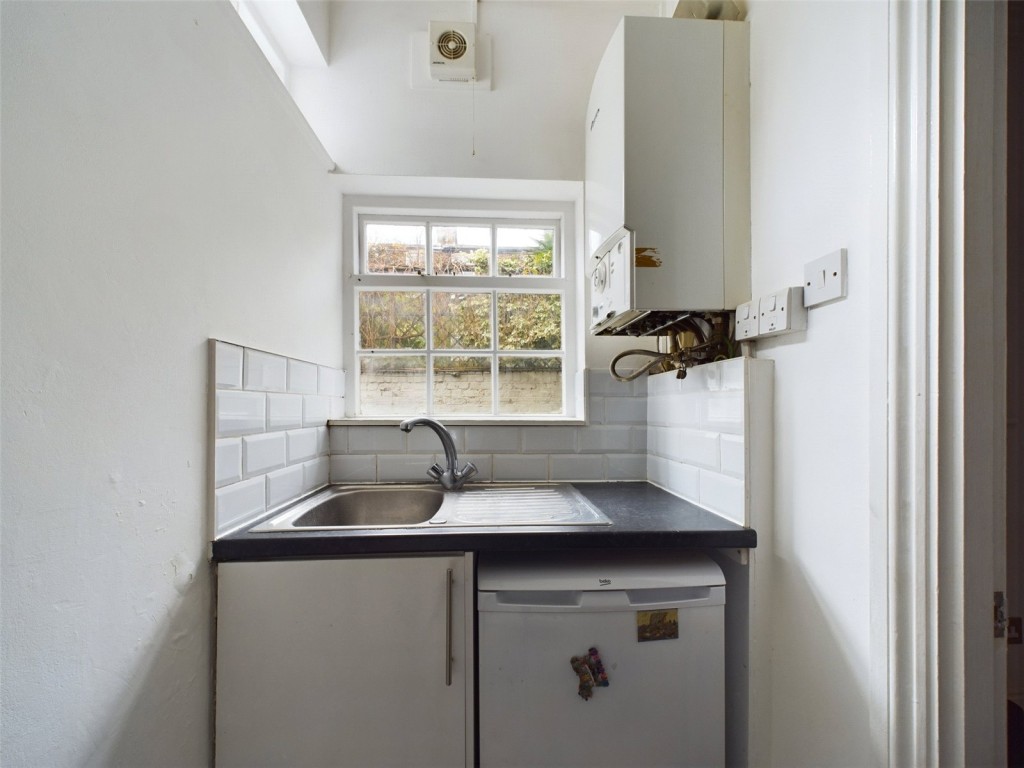 Images for London EAID:4101633374 BID:CLM