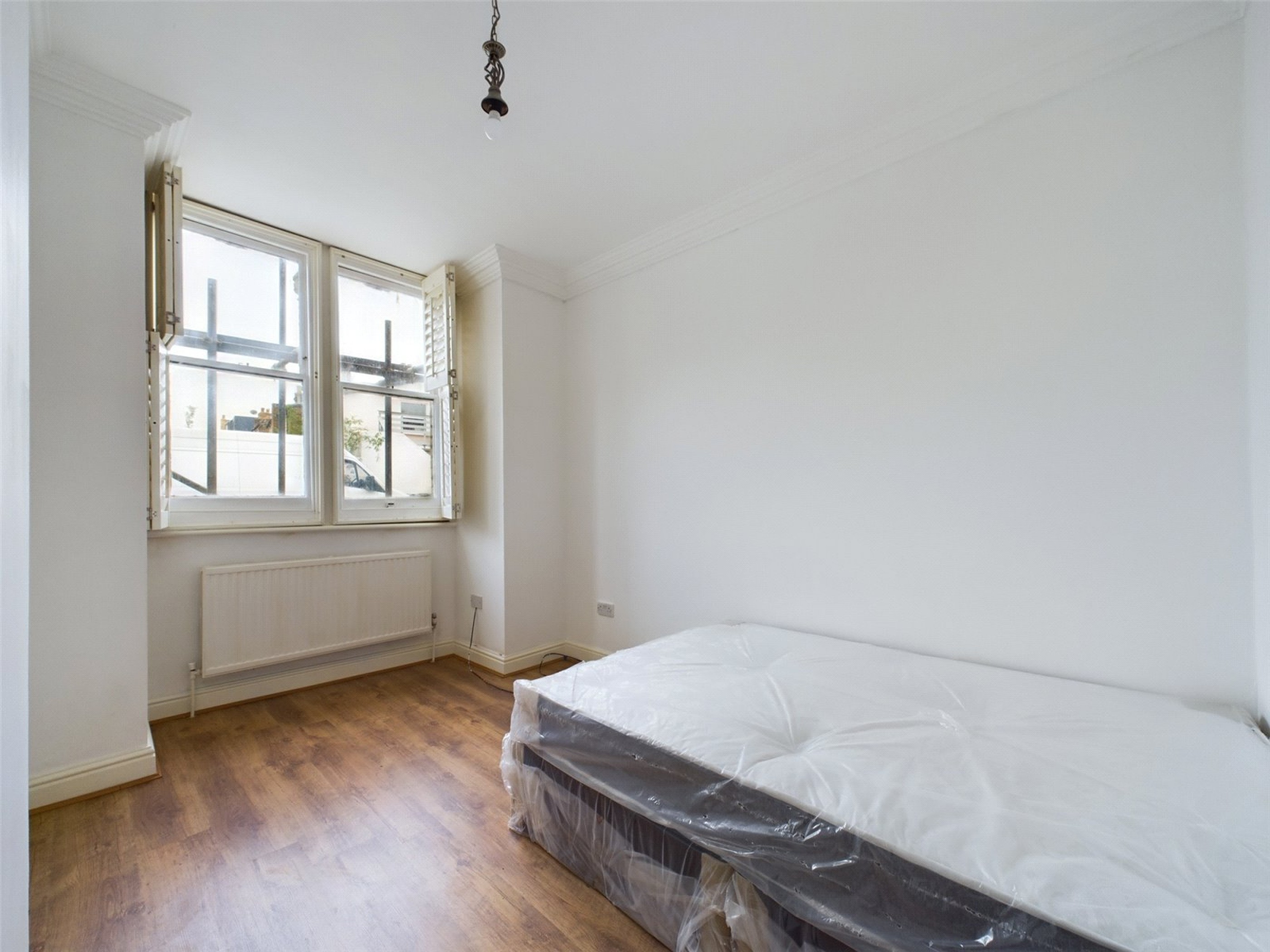 Images for London EAID:4101633374 BID:CLM