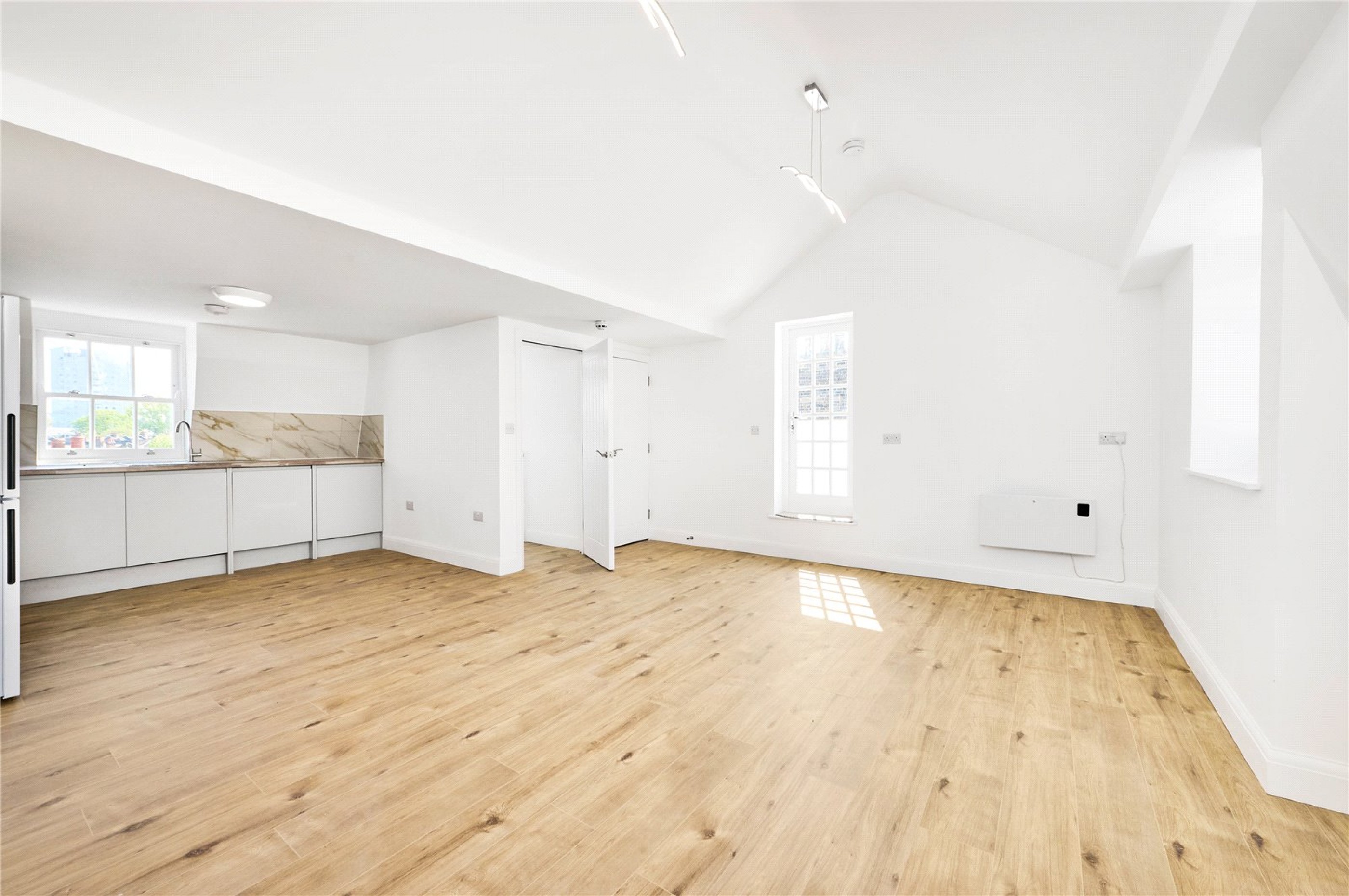 Images for London EAID:163099177 BID:CLM