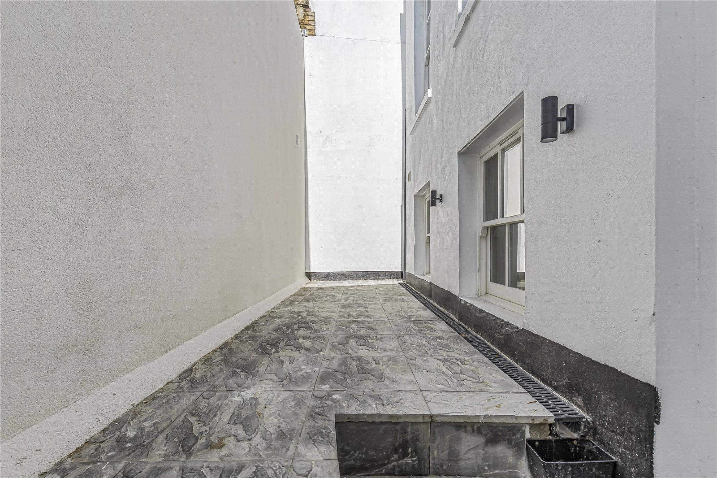 Images for London EAID:163099177 BID:CLM