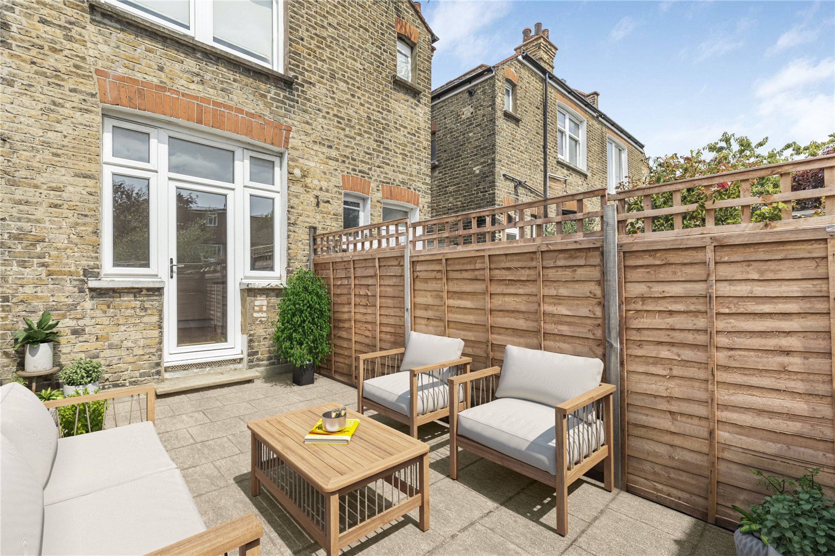 Images for London EAID:163099177 BID:BLM