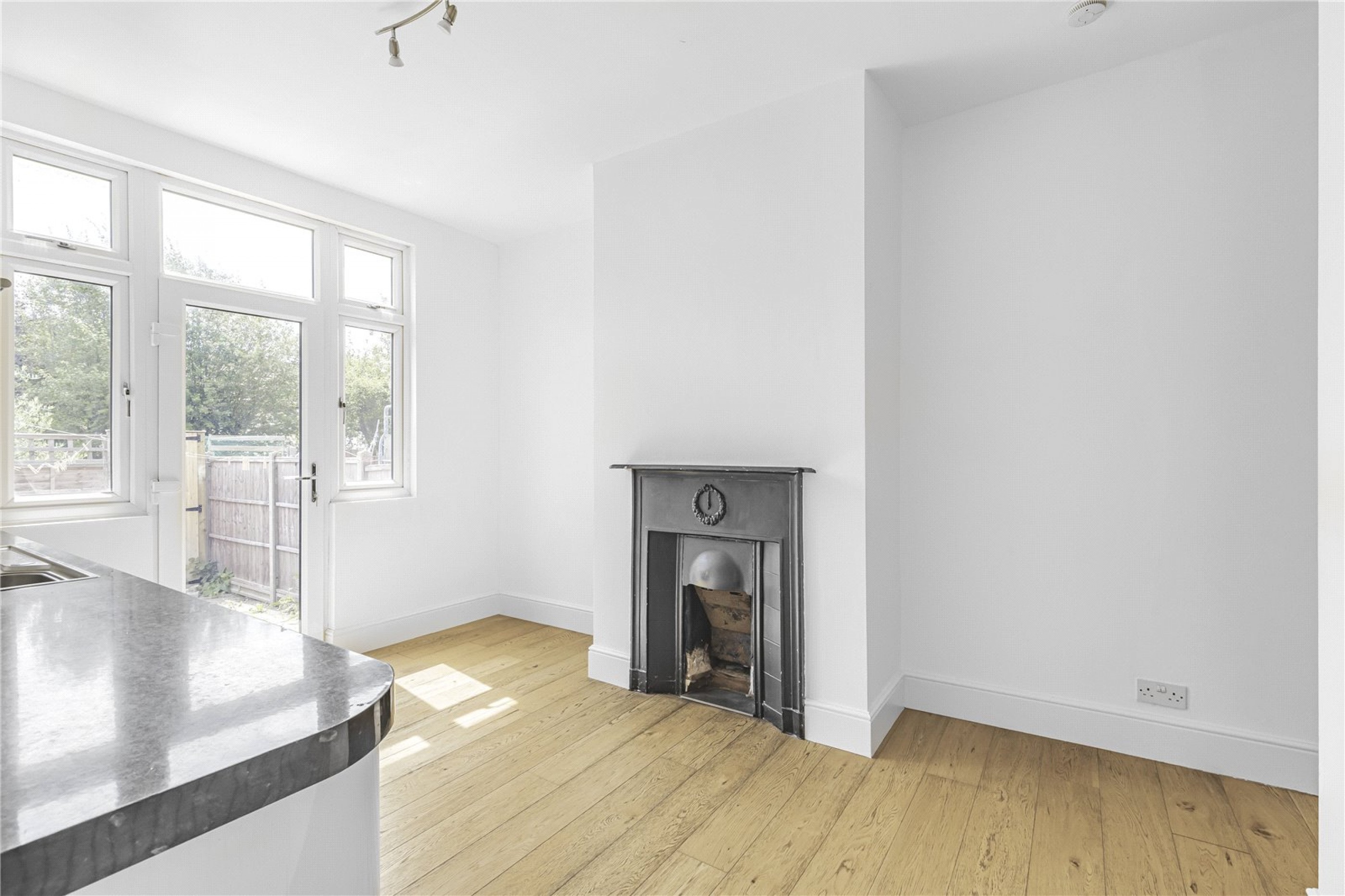 Images for London EAID:163099177 BID:BLM