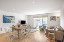 Denning Mews, London, SW12