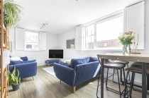 Hanson Close, London, SW12