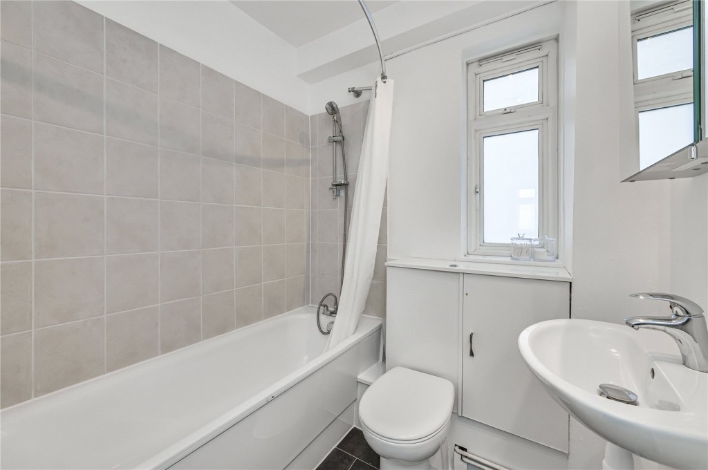 Images for London EAID:4101633374 BID:CLM