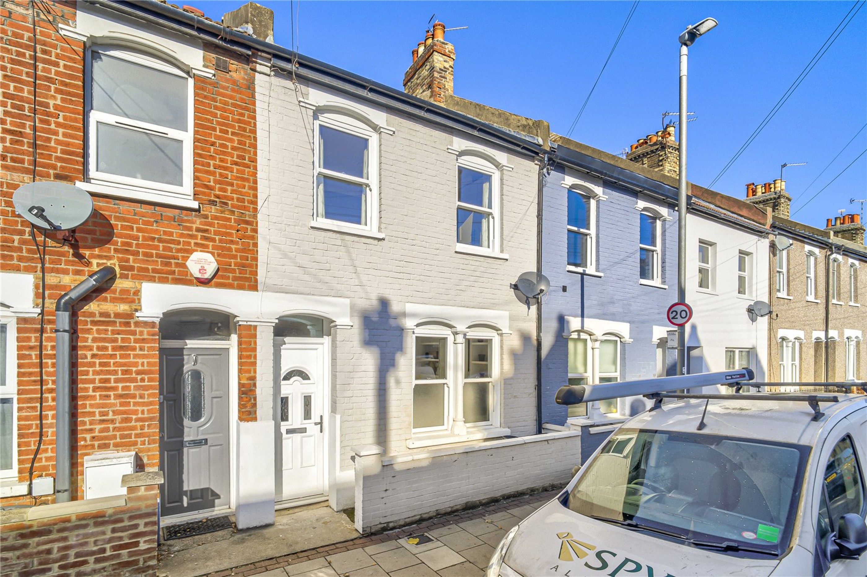 Images for London EAID:4101633374 BID:BLM