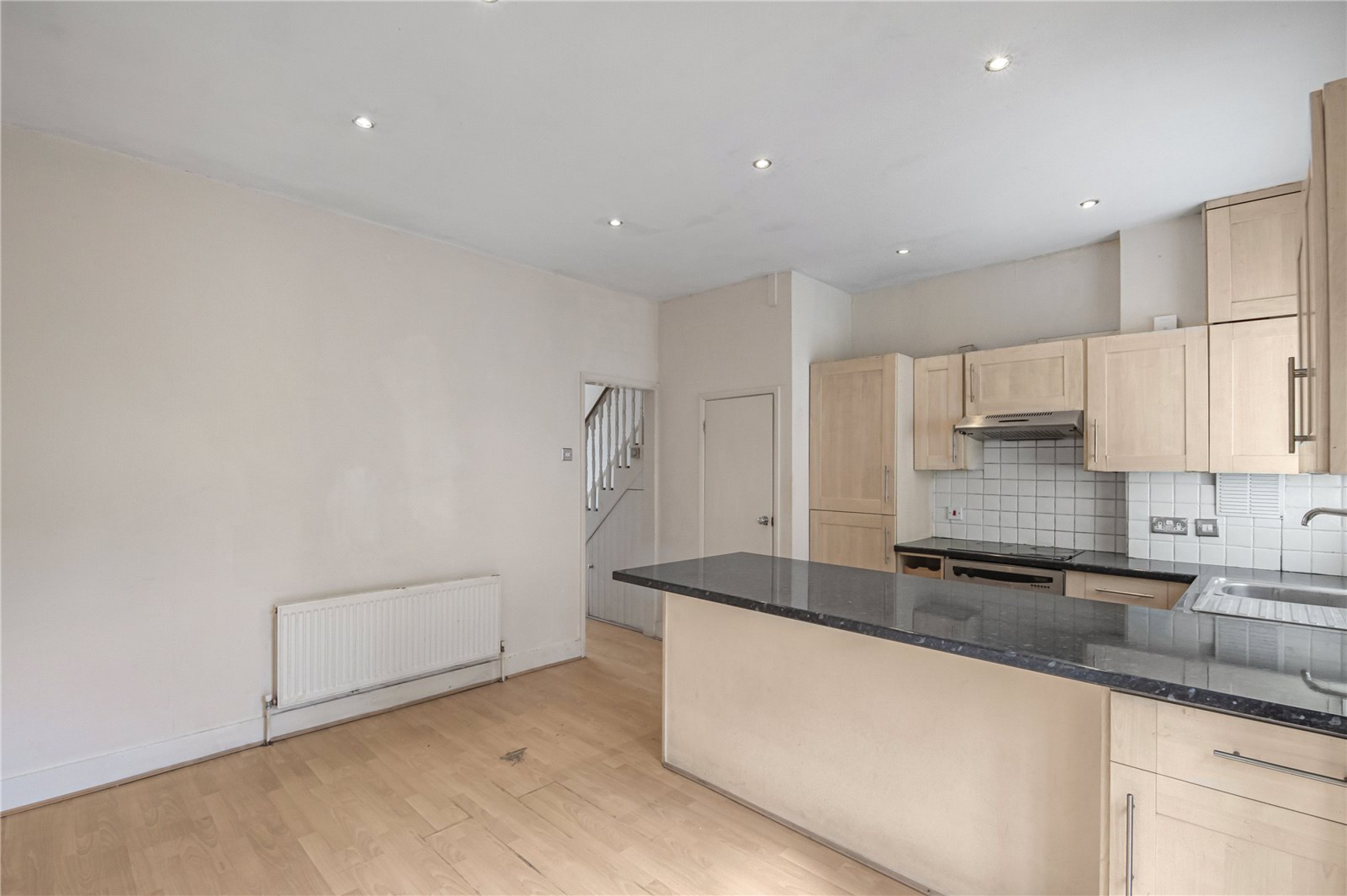 Images for London EAID:4101633374 BID:BLM