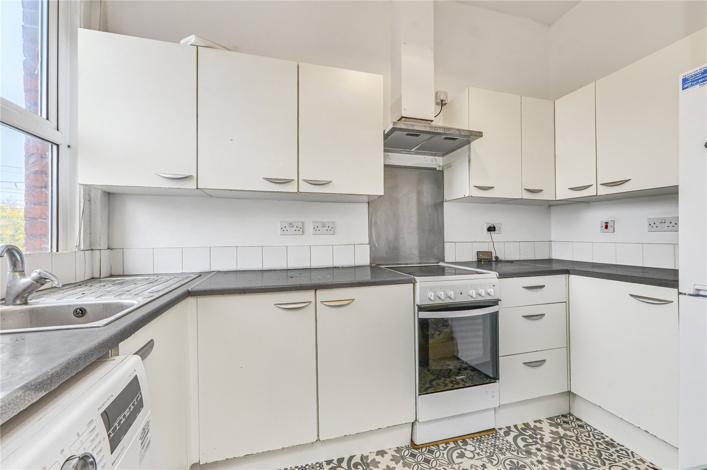 Images for London EAID:4101633374 BID:BLM