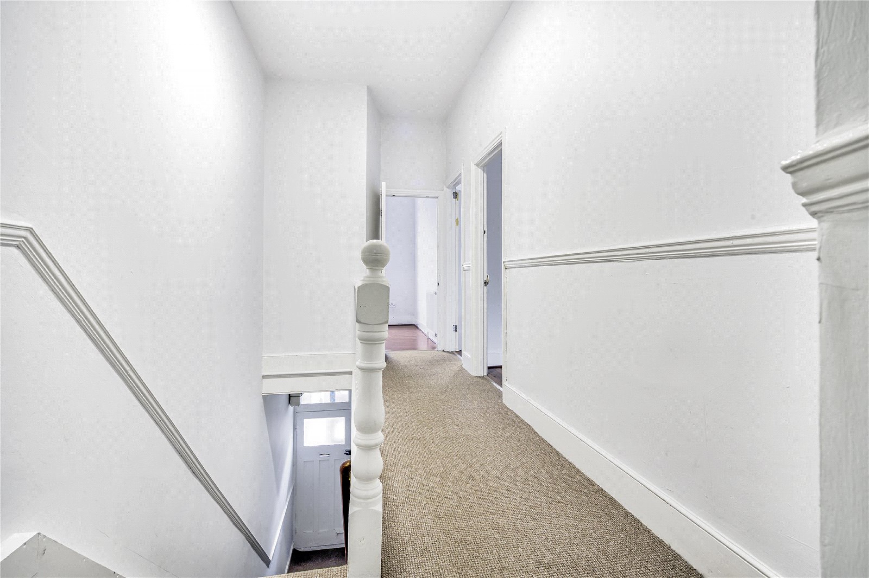 Images for London EAID:4101633374 BID:BLM