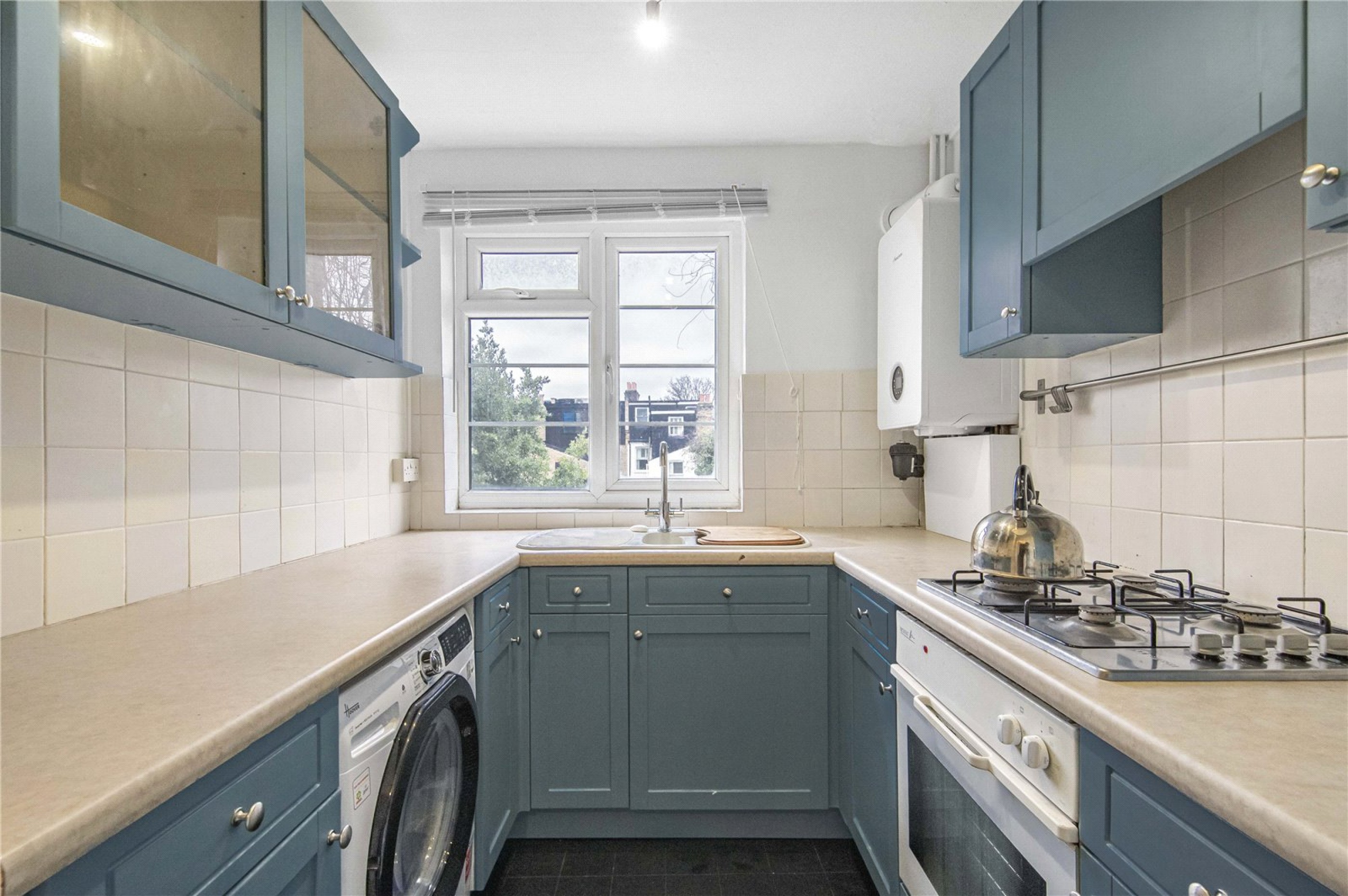 Images for London EAID:4101633374 BID:BLM