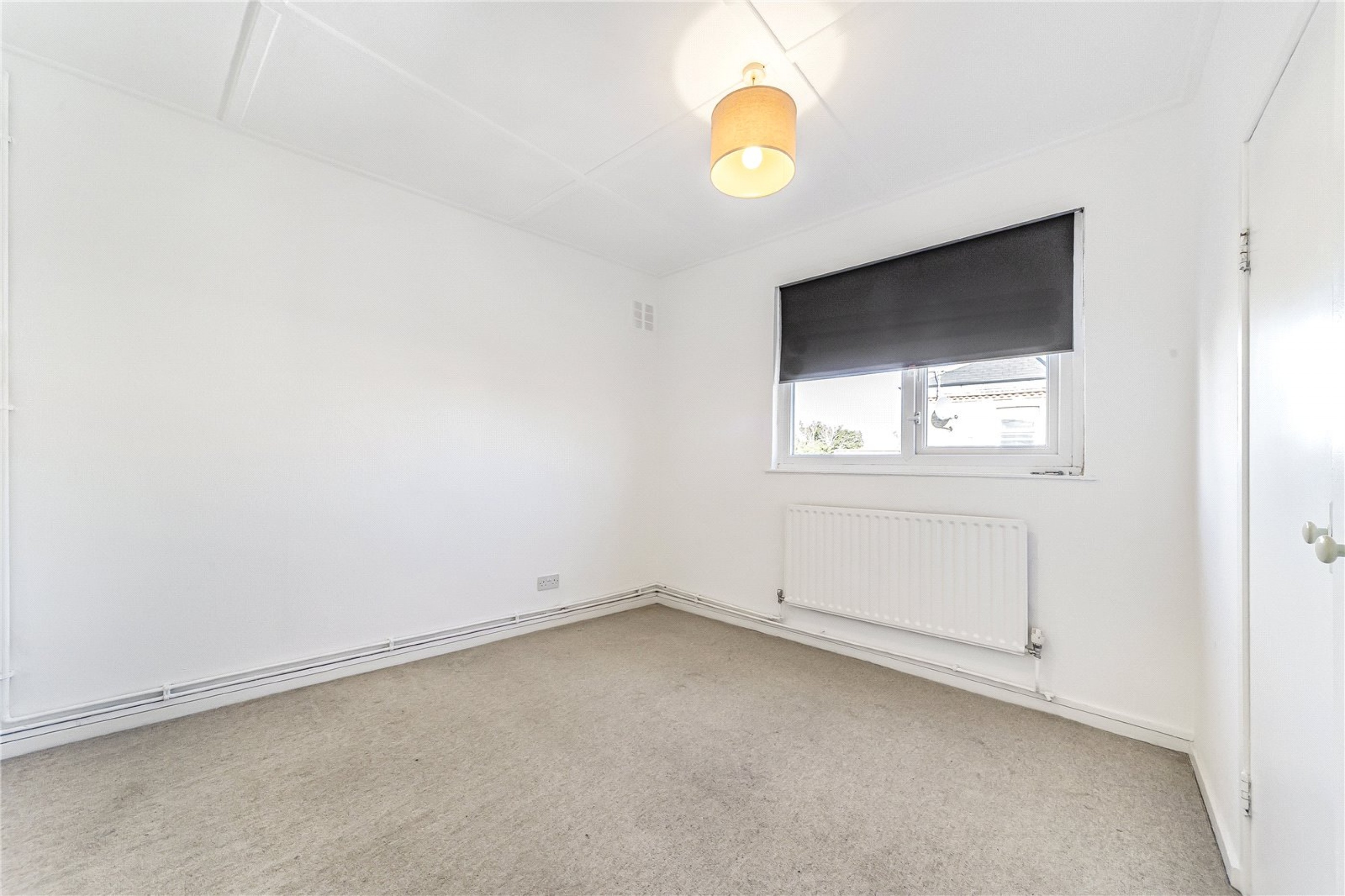 Images for London EAID:4101633374 BID:BLM