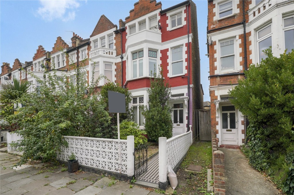 Images for London EAID:4101633374 BID:BLM