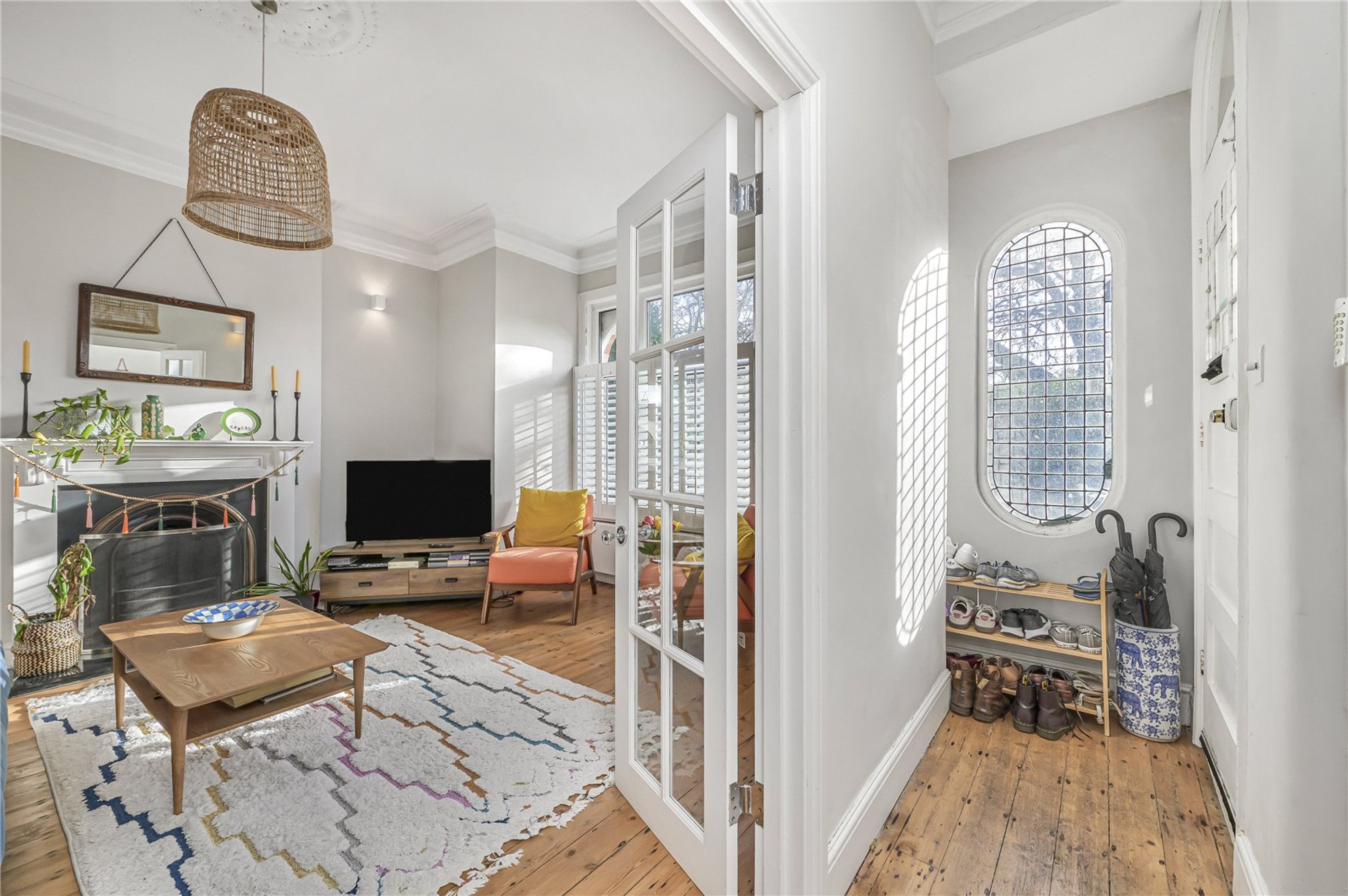 Images for London EAID:4101633374 BID:BLM