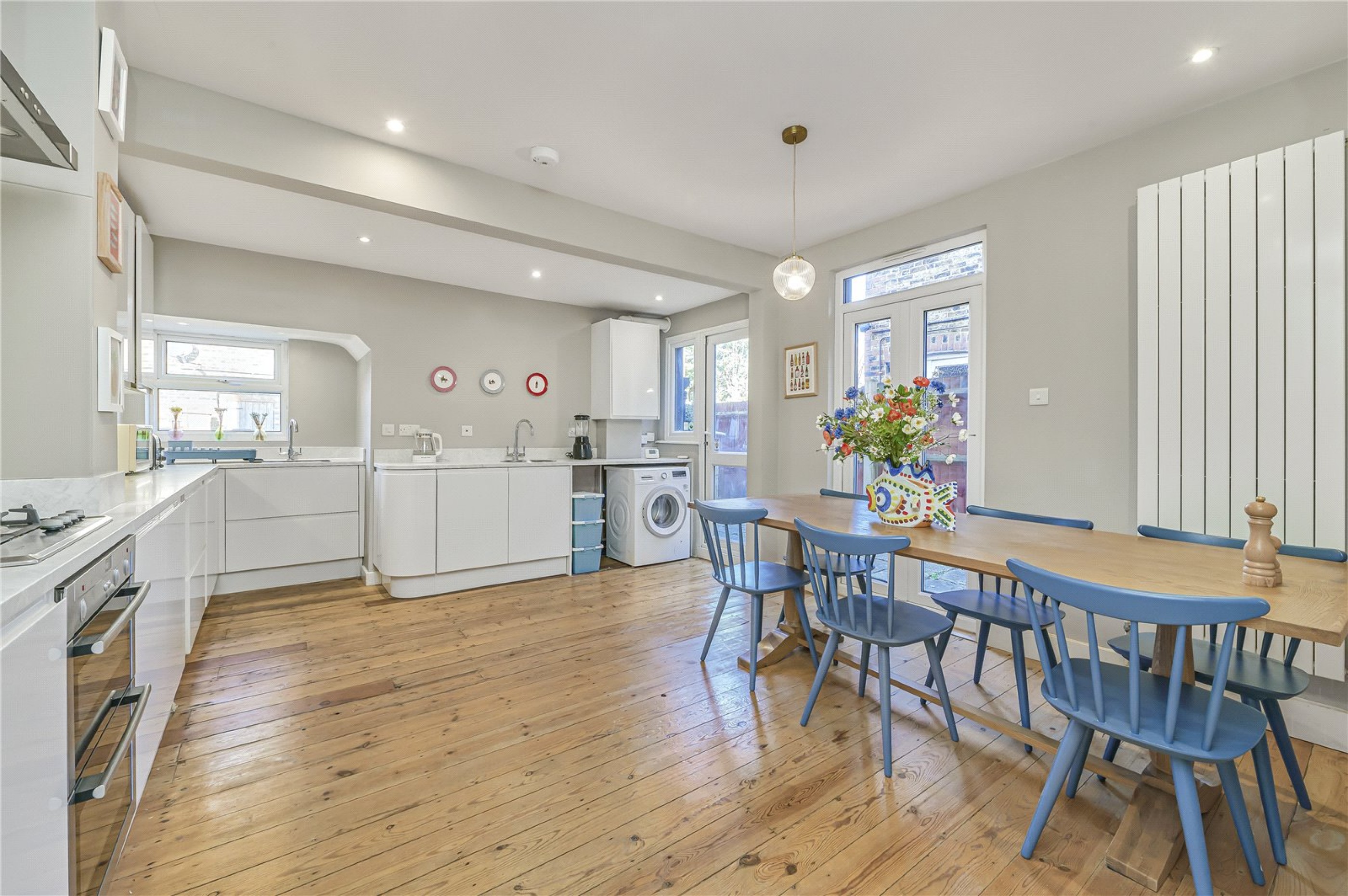 Images for London EAID:4101633374 BID:BLM