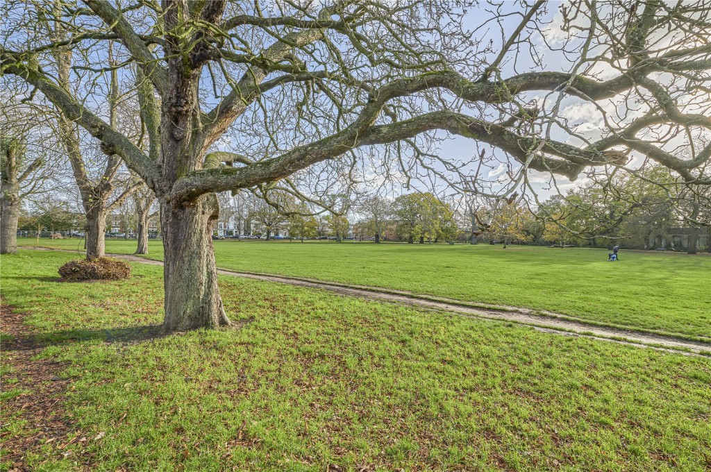 Images for London EAID:4101633374 BID:BLM