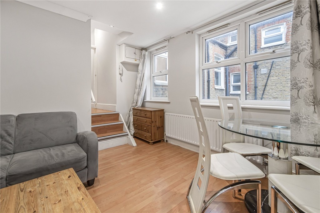 Images for London EAID:4101633374 BID:BLM