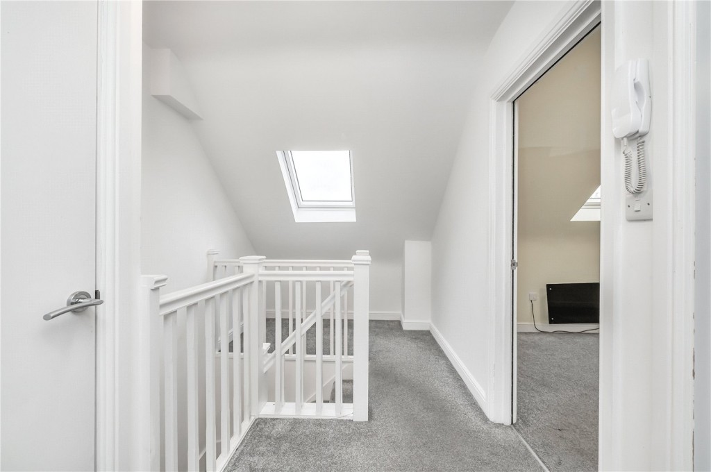 Images for London EAID:4101633374 BID:BLM